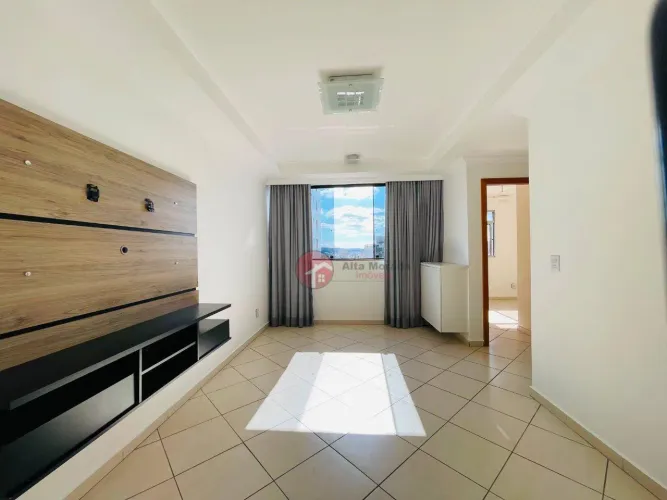 Excelente Apto 02 quartos com Elevador e 02 vagas no Bairro Castelo
