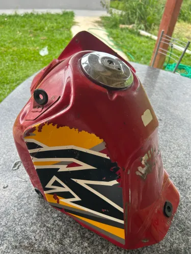 Tanque de combustível junto com asas Xr200 original 