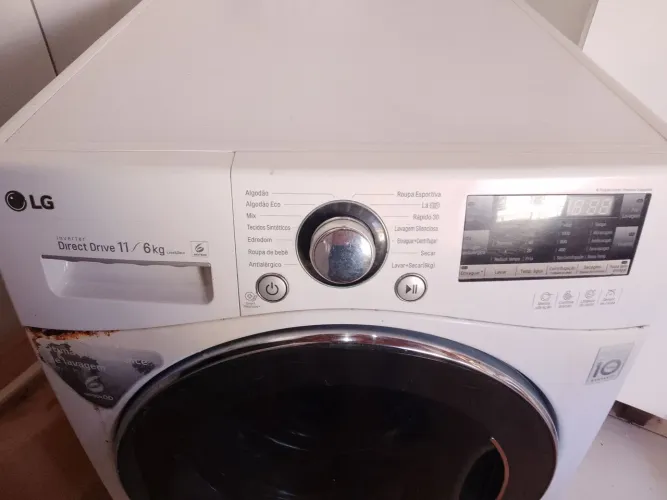 Lava e Seca LG Inverter Direct Drive 11kg/6kg - 220V (Oportunidade)