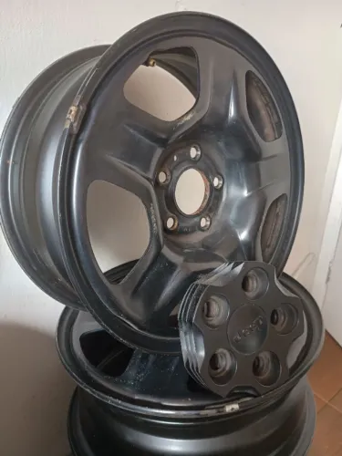 Rodas R 16 Jeep Renegade