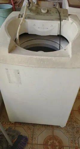 máquina pra desocupar lugar