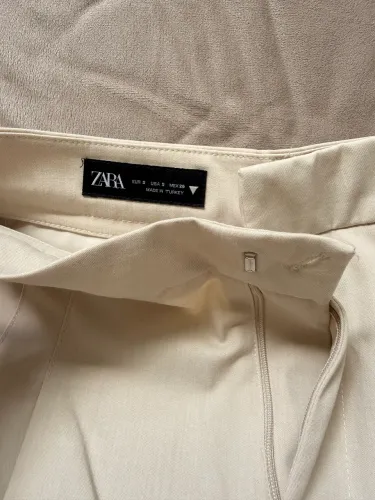 Calça Pantacourt Zara