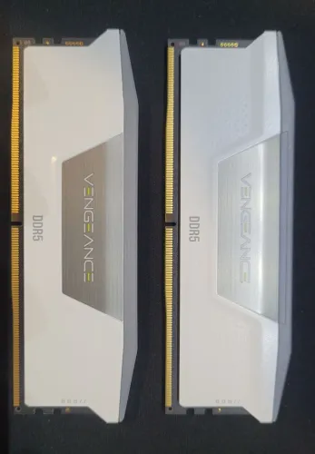 Memoria DDR5 32gb (2x16gb) 6000mhz Cl36 Corsair Vengeance Rgb