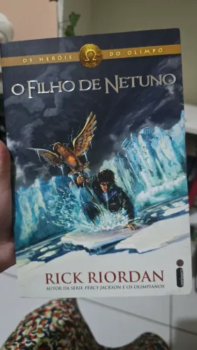 Livro Ofício de netuno de Rick Riordan , 2 Livro da série percy Jackson
