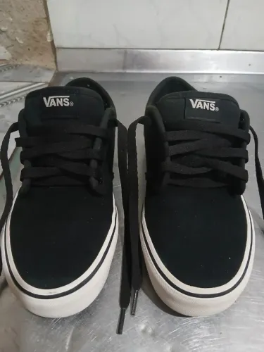 Vans Original, cor: preto, tamanho: 35 por apenas: 100 reais