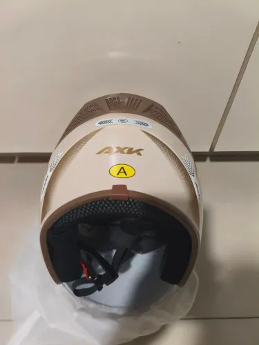 Capacete para scooter elétrica