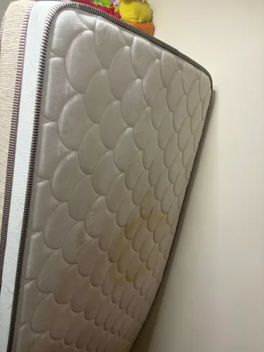 Cama solteiro King Star super conservada 