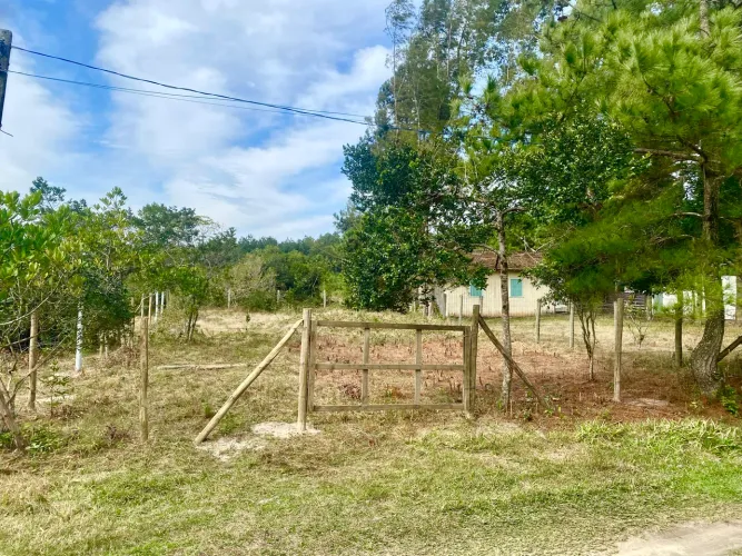 Lindo terreno na praia da pinheira