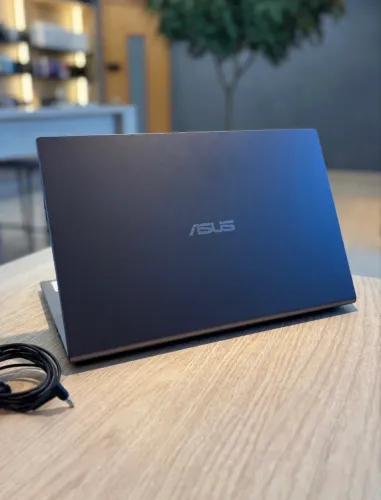 Notebook Asus AMD 15.6? R5-3500U 8GB | 256GB - Raedon Vega 8 2GB