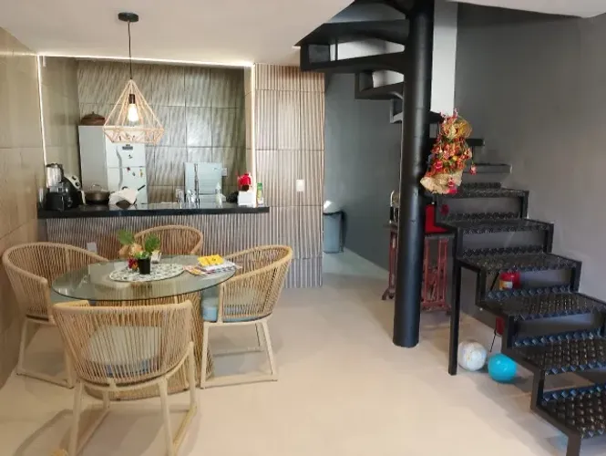Tabuba: Ótimo Duplex 3q. Piscina. Quadra