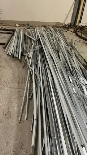 Estrutura para forro removível