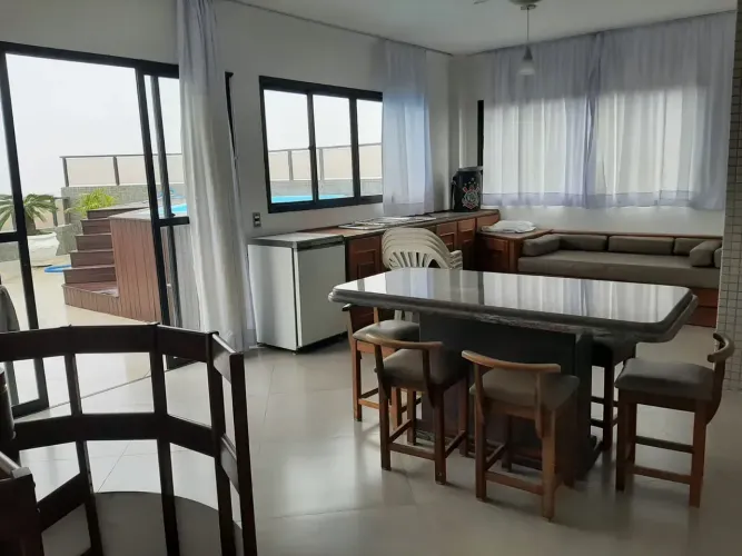 ESPETACULAR COBERTURA DUPLEX DE FRENTE PRO MAR PISCINA PRIVATIVA EM PONTAL DO PARANÁ