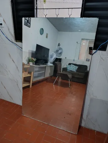 VENDO ESPELHO GRANDÃO 1,47m x 90cm - PARA ACADEMIA / LOJA / SALÃO