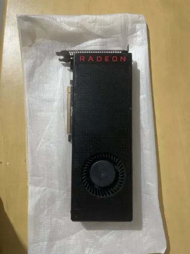 Vendo rx randeon Vega 8 8gbvram