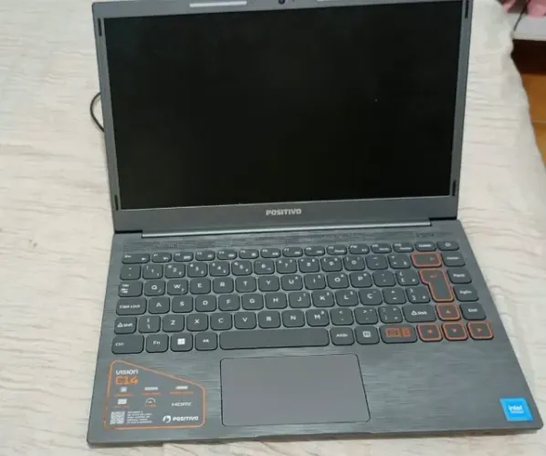 NOTEBOOK POSITIVO VISION C14 INTEL POUCO USADO