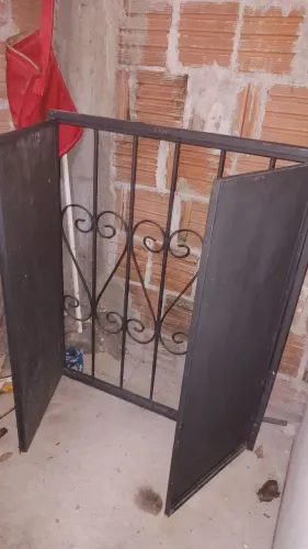 Janela 1,00 x80( um metro por 80)