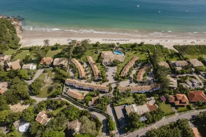 Hotel Antares club contrata recepcionista e camareira