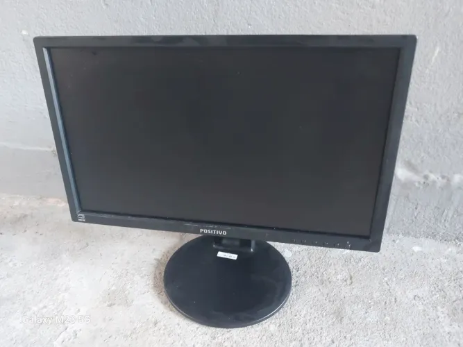 Monitor positivo 20 polegadas  200reais 
