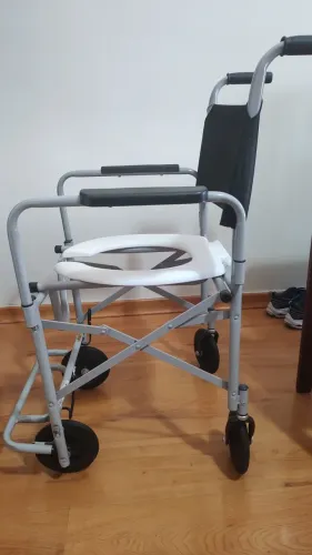Cadeira de banho DOBRAVEL