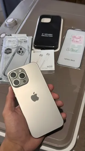 iPhone 16 pro Max 256 super novo (leia descrição)