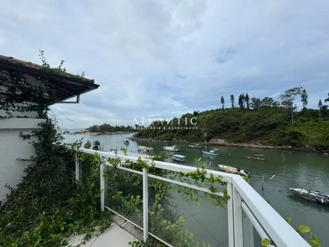 Casa à venda no bairro Praia da Costa - Vila Velha/ES
