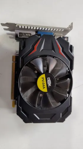 Placa de Vídeo AMD R7 240 2gb 128 bits Gddr5