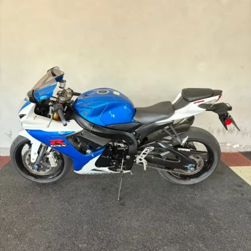 SUZUKI GSX-R 750