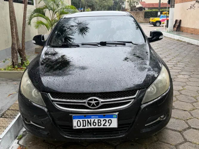 JAC J5 Sedan 1.5 16V 4P Mec. 2013