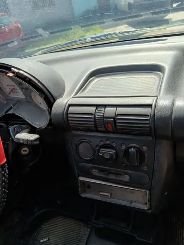 Chevrolet Corsa Sedan 1.0 MPFI 8V 71cv 4P 2003