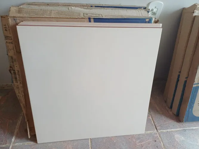 Lote Cerâmica Formigres Bege 61x61 (49 m² / 22 Caixas Fechadas)