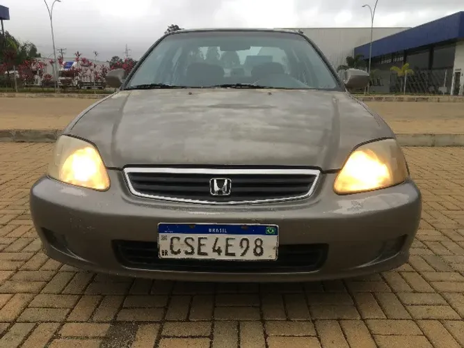 Honda Civic Sedan LX 1.6 16V Mec. 4P 2000
