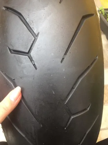 Pneu pirelli diablo rosso 2 180/55-17 original usado 