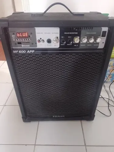 Caixa multi uso frahm MF 600 app para guitarra violão voz