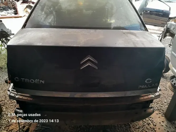 Tampa traseira Citroen C4 pallas 
