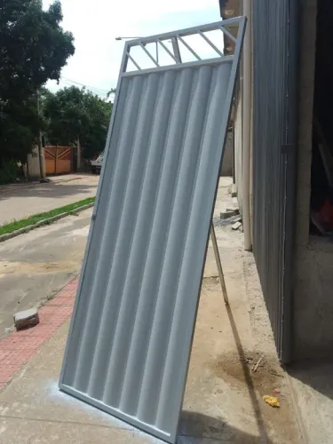 Portão de Ferro Galvanizado- Novo