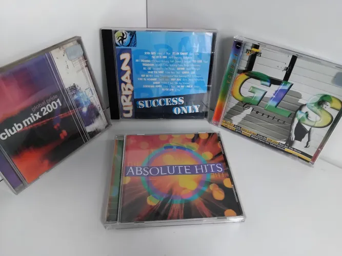 Lote de 4 CDs de música pop/dance/hip-hop