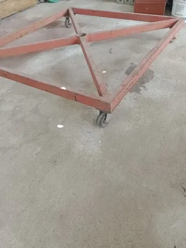 Suporte para paletes com rodas