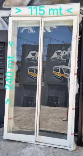 Porta balcão com persiana automática panorâmica 