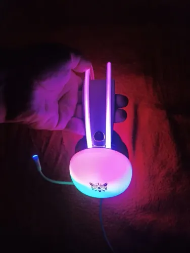 Headset ONIKUMA X25 FULL RGB - conexão P3 alimentação via USB