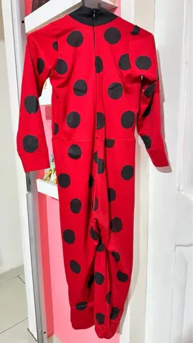 Macacão/ fantasia de Ladybug para Menina