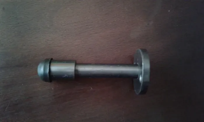 Proteção para porta em latão dourado