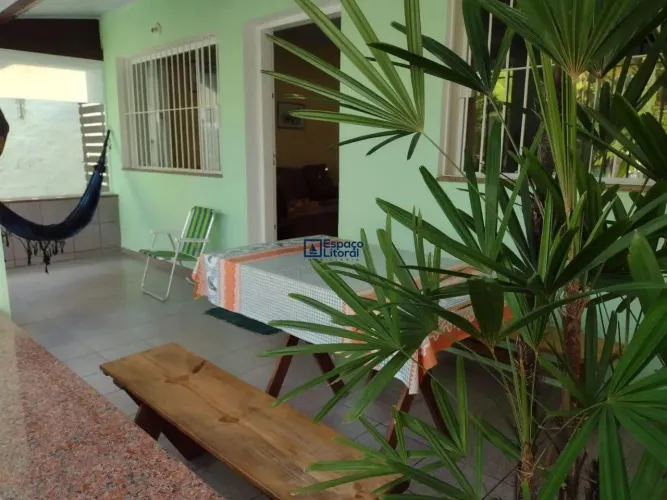 Ótima casa no centro de Caraguatatuba