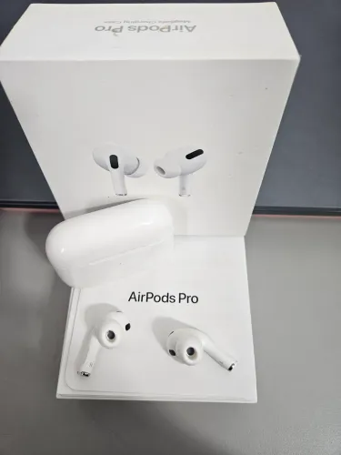 AirPods Pro With MagSafe Charging Safe (Fone de Ouvido da Aplle com Estojo - rec.MagSafe).