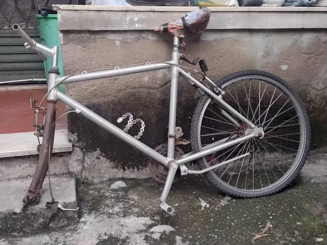 Vendo bicicleta de alumínio