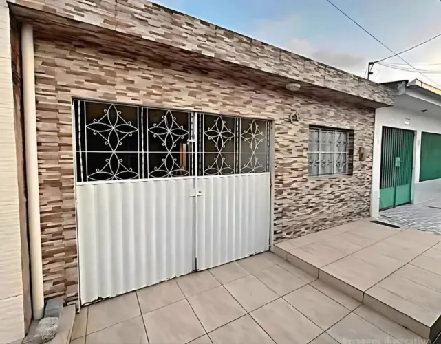 20- CASA NO PLANALTO ANIL
