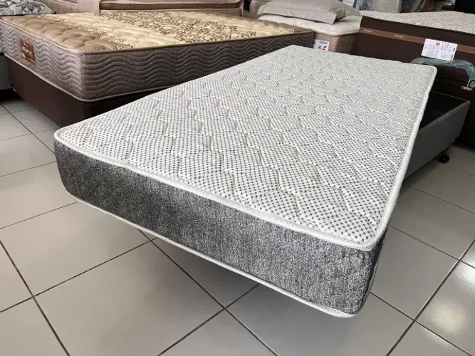 Promoção! Colchão de Solteiro Novo Molas Ensacadas Confortável Marca Umaflex