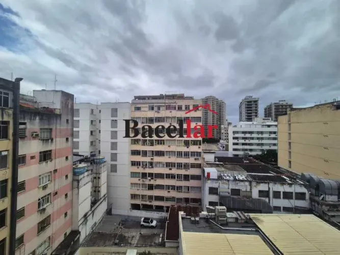 Sala : / Comercial / Tijuca
