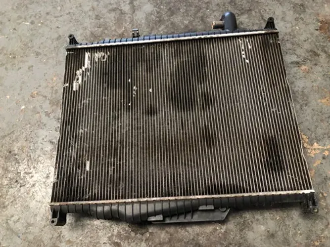 Radiador De Água C/ Detalhe Range Rover Sport 3.0 2013  1156