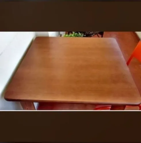 Mesa quadrada 