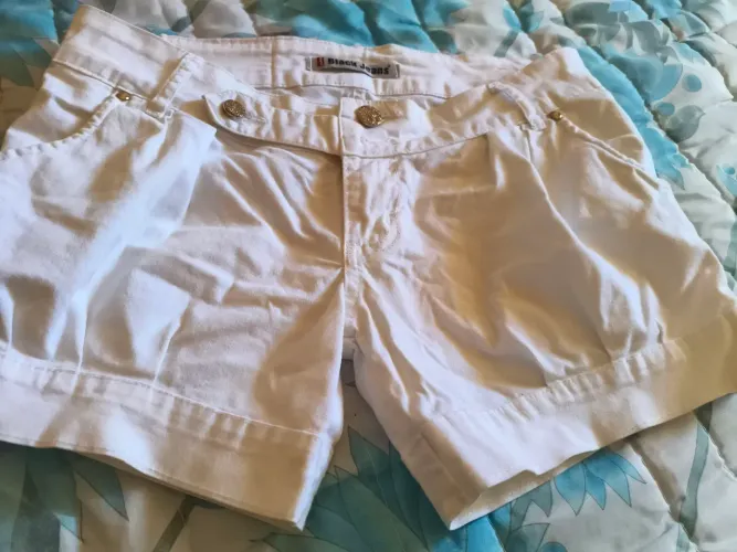 Short feminino branco tamanho 44